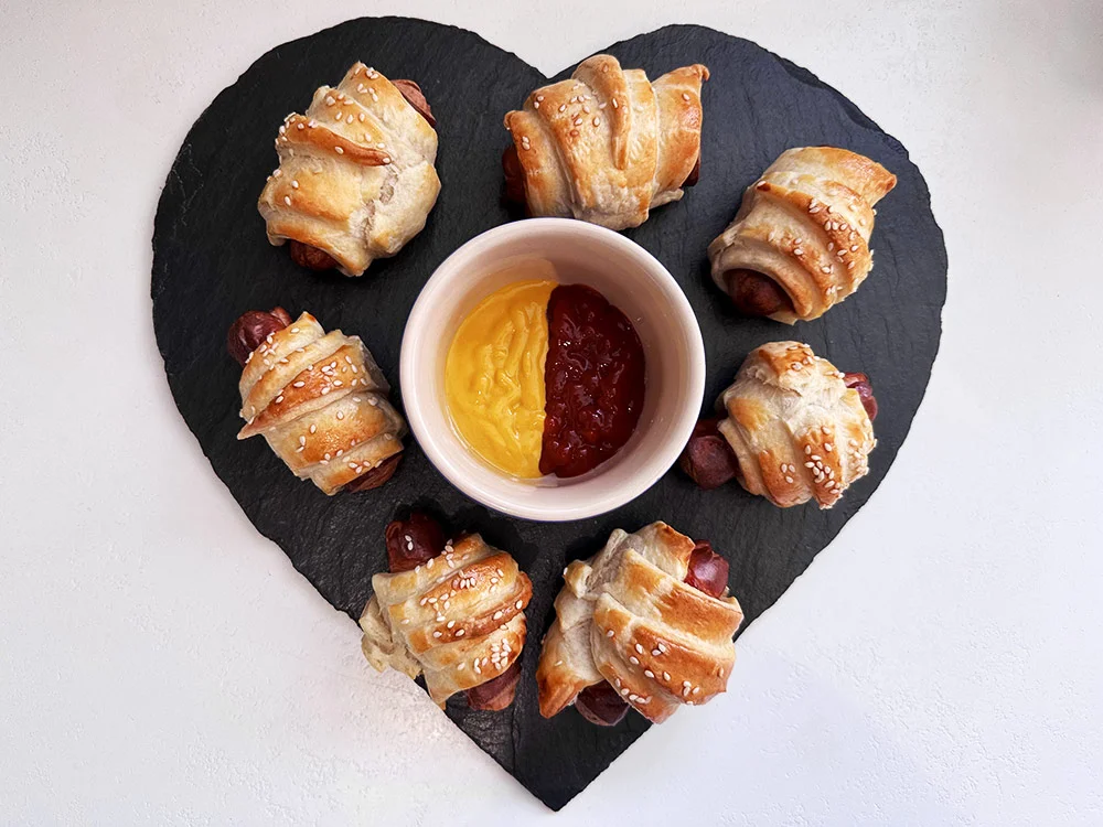 Danish Pølsehorn - sausage rolls